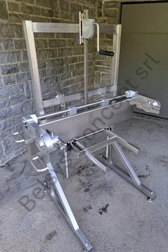 Châssis de manutention en inox avec système de levage à manivelle réalisé par Belsys